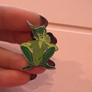 Disney 2025 Hidden Mickey Wave B Peter Pan pin from the Green Color Story